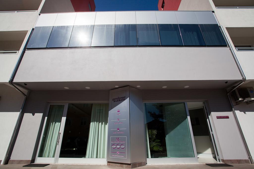 Garni House Majorana Hotel Ренде Екстериор снимка